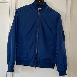 Mens stylish Jacket for temperate and cold weather. Patch zipper arm pocket.